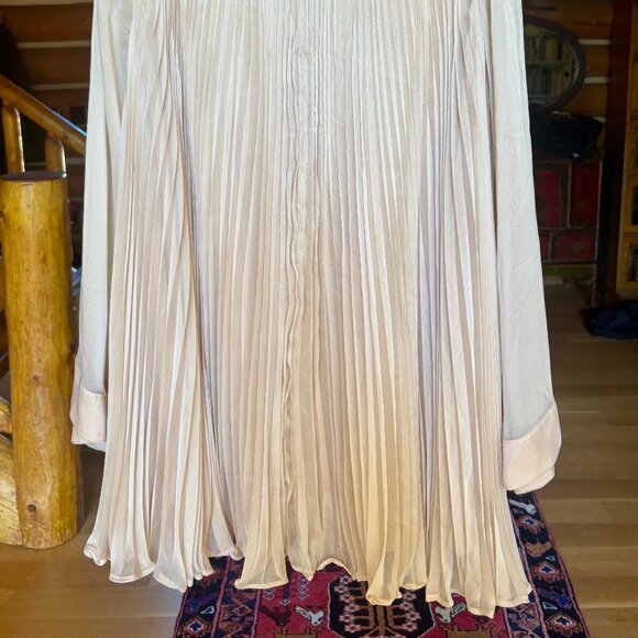Anthropologie Maeve Pleated Blouse - Picture 4 of 6